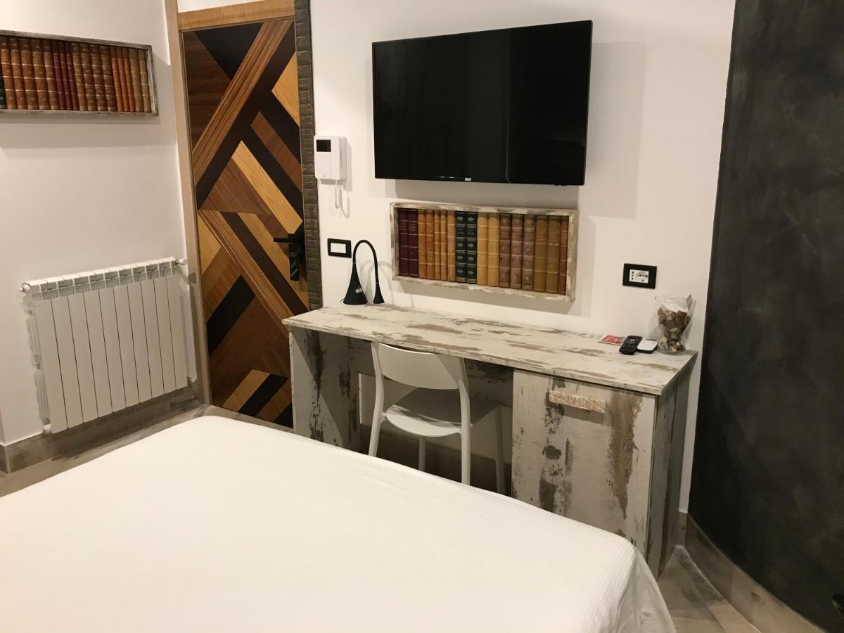 Domus Vesuvio Bed & Breakfast San Giorgio a Cremano Bagian luar foto